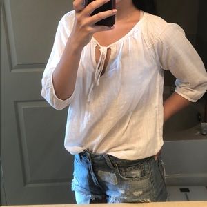White old navy quarter sleeve top